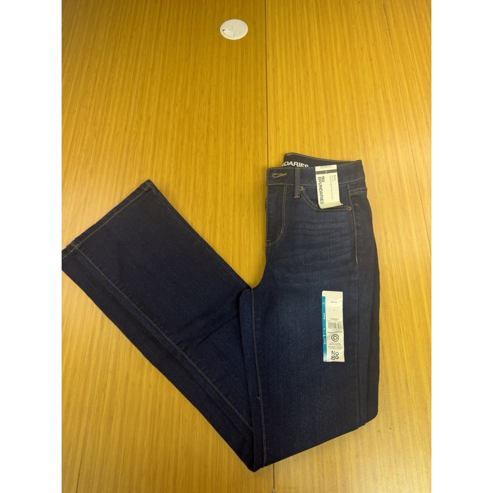 Women's NO BOUNDARIES - SIZE: 0 - Dark Wash Mid Rise Stretch Bootcut Jeans